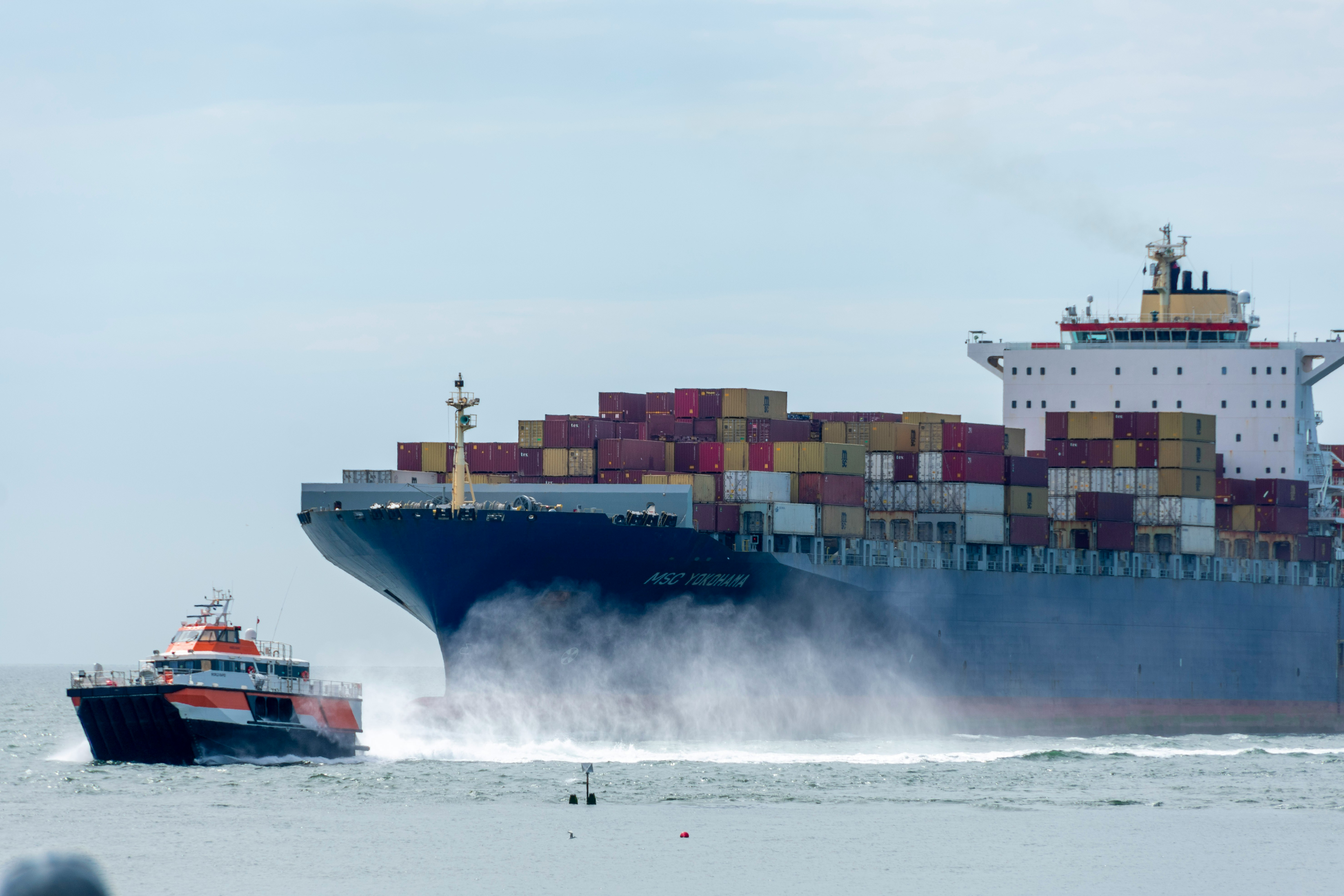 How Manufacturers Can Manage Tariff Volatility With Real-Time Operational Control